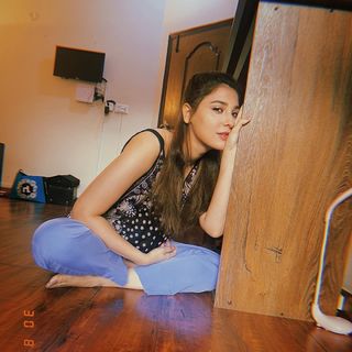 Hina Altaf feet photo 3