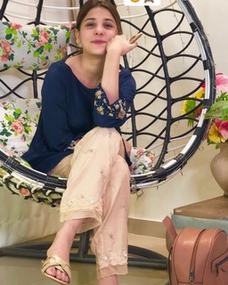 Hina Altaf feet photo 4