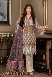 Hina Altaf feet photo 5
