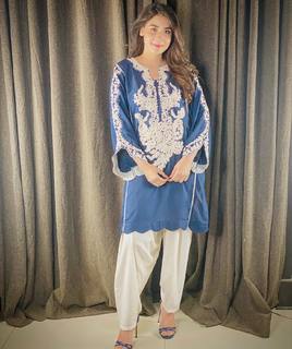 Hina Altaf feet photo 2