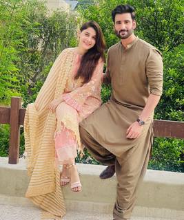 Hina Altaf feet photo 12