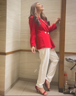 Hina Altaf feet photo 18