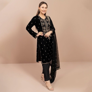 Hina Altaf feet photo 11