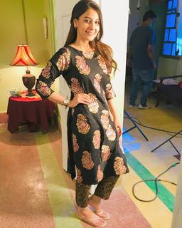Hina Altaf feet photo 2