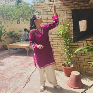 Hina Altaf feet photo 10