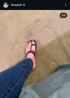 Hina Altaf feet photo 16
