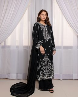 Hina Altaf feet photo 4