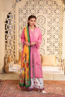 Hina Altaf feet photo 10