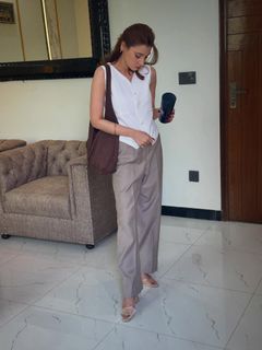 Hina Altaf feet photo 20