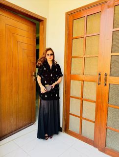Hina Altaf feet photo 12