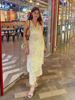 Hina Altaf feet photo 8