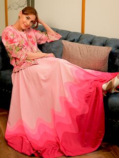 Hina Altaf feet photo 10