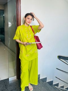 Hina Altaf feet photo 14