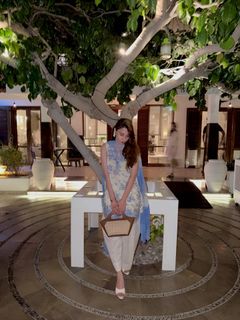 Hina Altaf feet photo 2