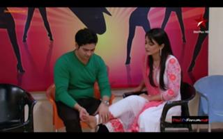 Hina Khan feet photo thumbnail