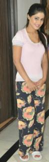 Hina Khan feet photo thumbnail