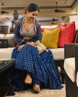 Hina Khan feet photo thumbnail