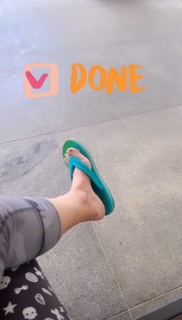 Hina Khan feet photo thumbnail