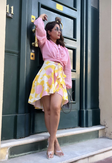 Hina Khan feet photo thumbnail