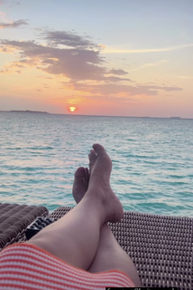 Hina Khan feet photo thumbnail
