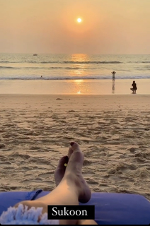Hina Khan feet photo thumbnail