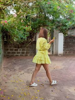 Hina Khan feet photo 15