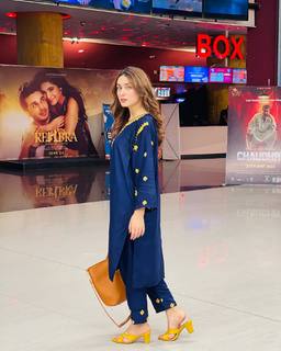Hina Tariq feet photo 12