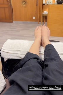 Hina Tariq feet photo 14