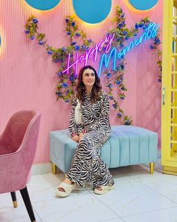 Hina Tariq feet photo 1