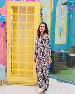 Hina Tariq feet photo 19