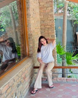 Hina Tariq feet photo 15