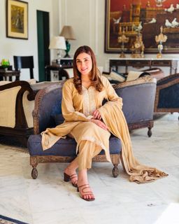 Hina Tariq feet photo 12