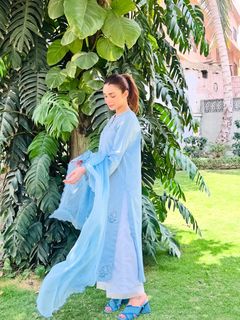 Hina Tariq feet photo 8