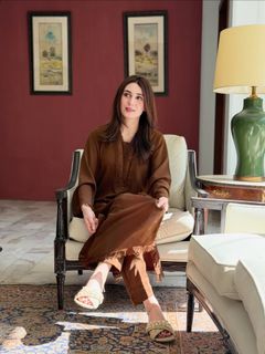 Hina Tariq feet photo 3