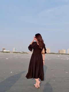 Hina Tariq feet photo 18