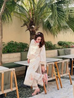 Hina Tariq feet photo 8