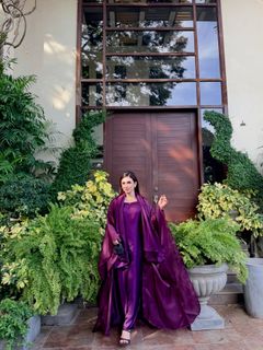Hina Tariq feet photo 3