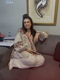 Hina Tariq feet photo 17