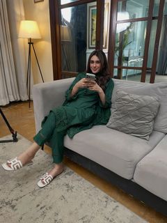 Hina Tariq feet photo 13