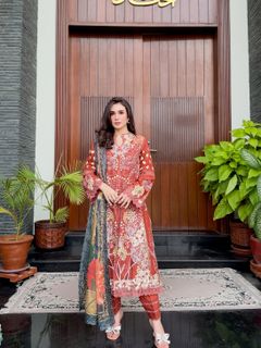 Hina Tariq feet photo 14