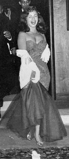 Hind Rostom feet photo 2