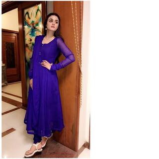 Hira Salman feet photo 17