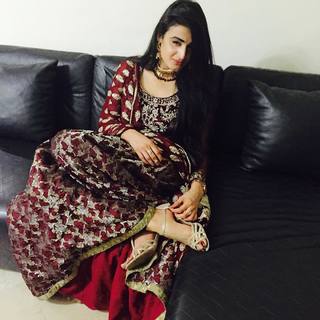 Hira Salman feet photo 5