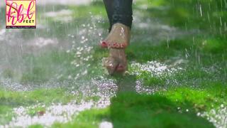 Hira Salman feet photo 10