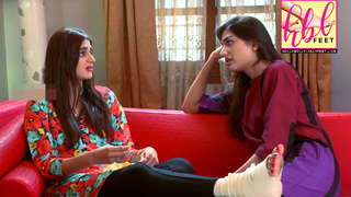 Hira Salman feet photo 6