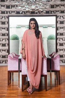 Hira Salman feet photo 11