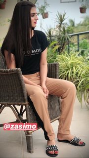 Hira Salman feet photo 5
