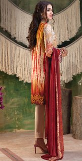 Hira Salman feet photo 2