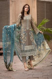 Hira Salman feet photo 20