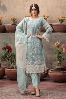 Hira Salman feet photo 17